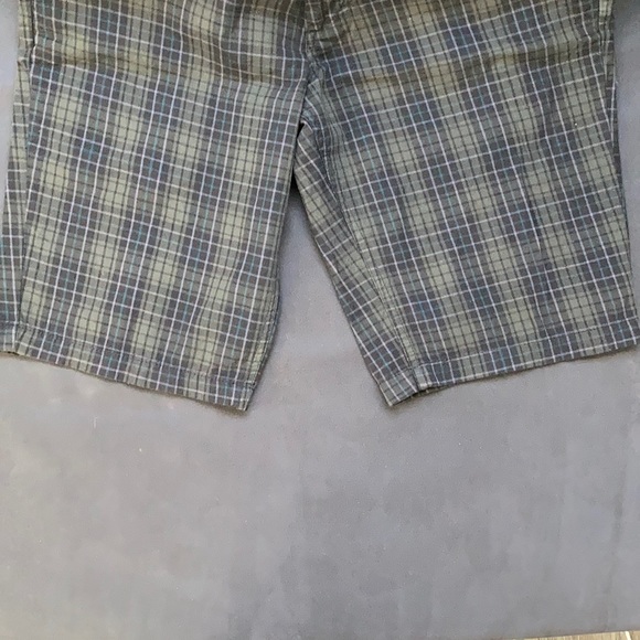 Ami sanzuri men’s shorts - Picture 2 of 4